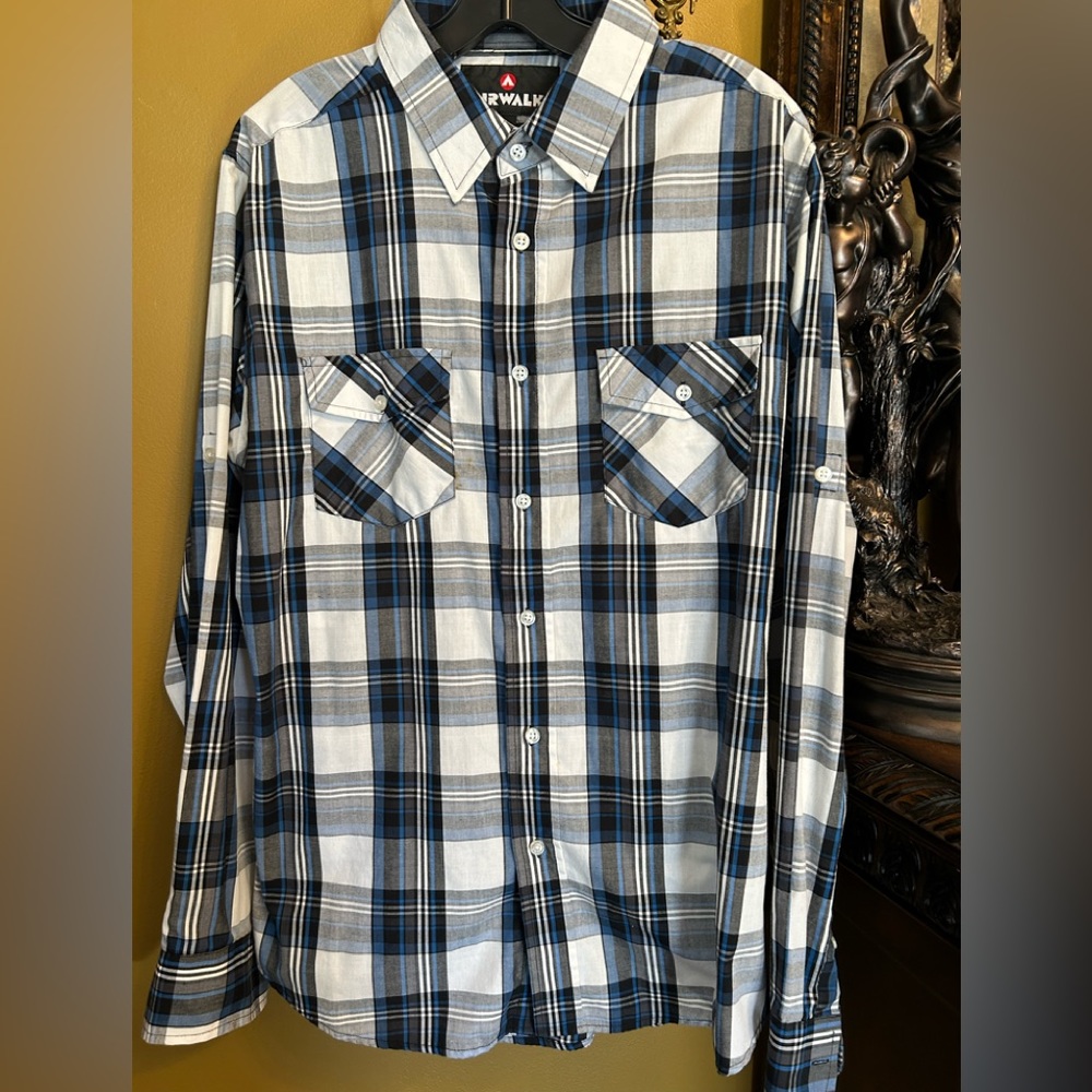 Airwalk Button Down Casual Shirt